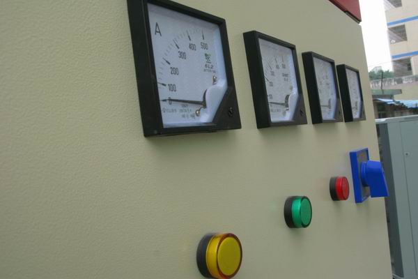 锦山镇配电柜-3683讲讲配电柜注意事项